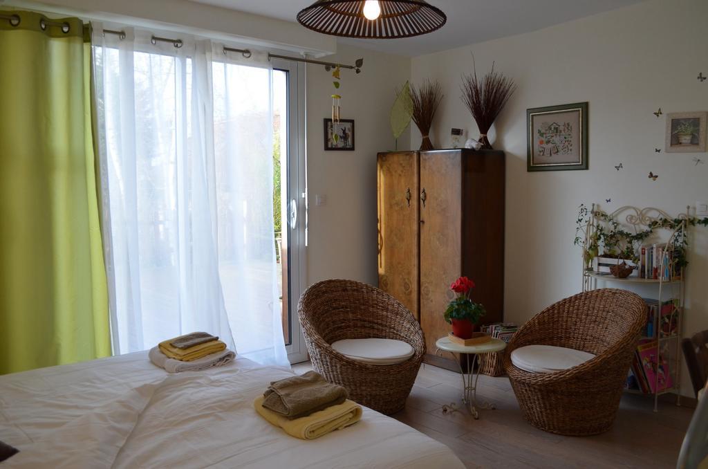 Bed and Breakfast Couette Et Cafe Creme Le Coudray Exterior foto