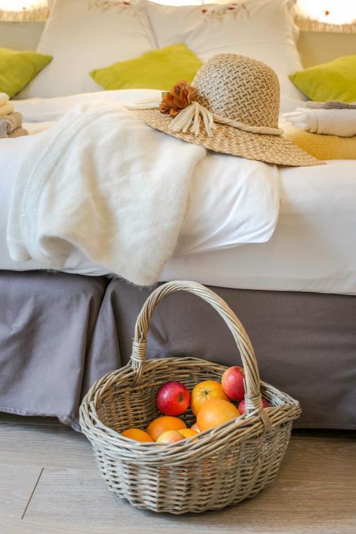 Bed and Breakfast Couette Et Cafe Creme Le Coudray Habitación foto