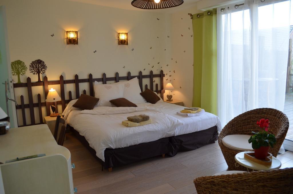 Bed and Breakfast Couette Et Cafe Creme Le Coudray Habitación foto