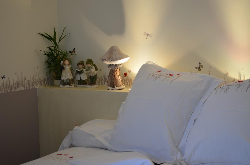 Bed and Breakfast Couette Et Cafe Creme Le Coudray Habitación foto