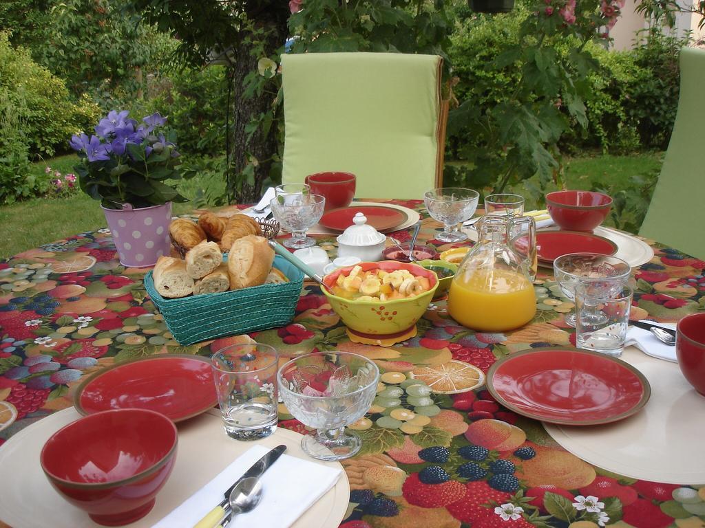 Bed and Breakfast Couette Et Cafe Creme Le Coudray Exterior foto